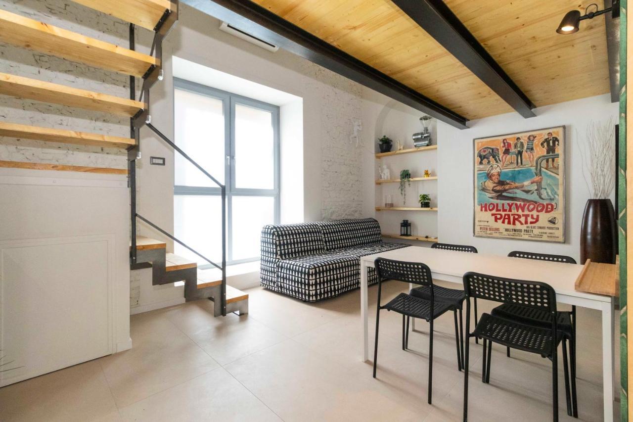 Porta Nuova Cozy Mini Apartment Torino Esterno foto