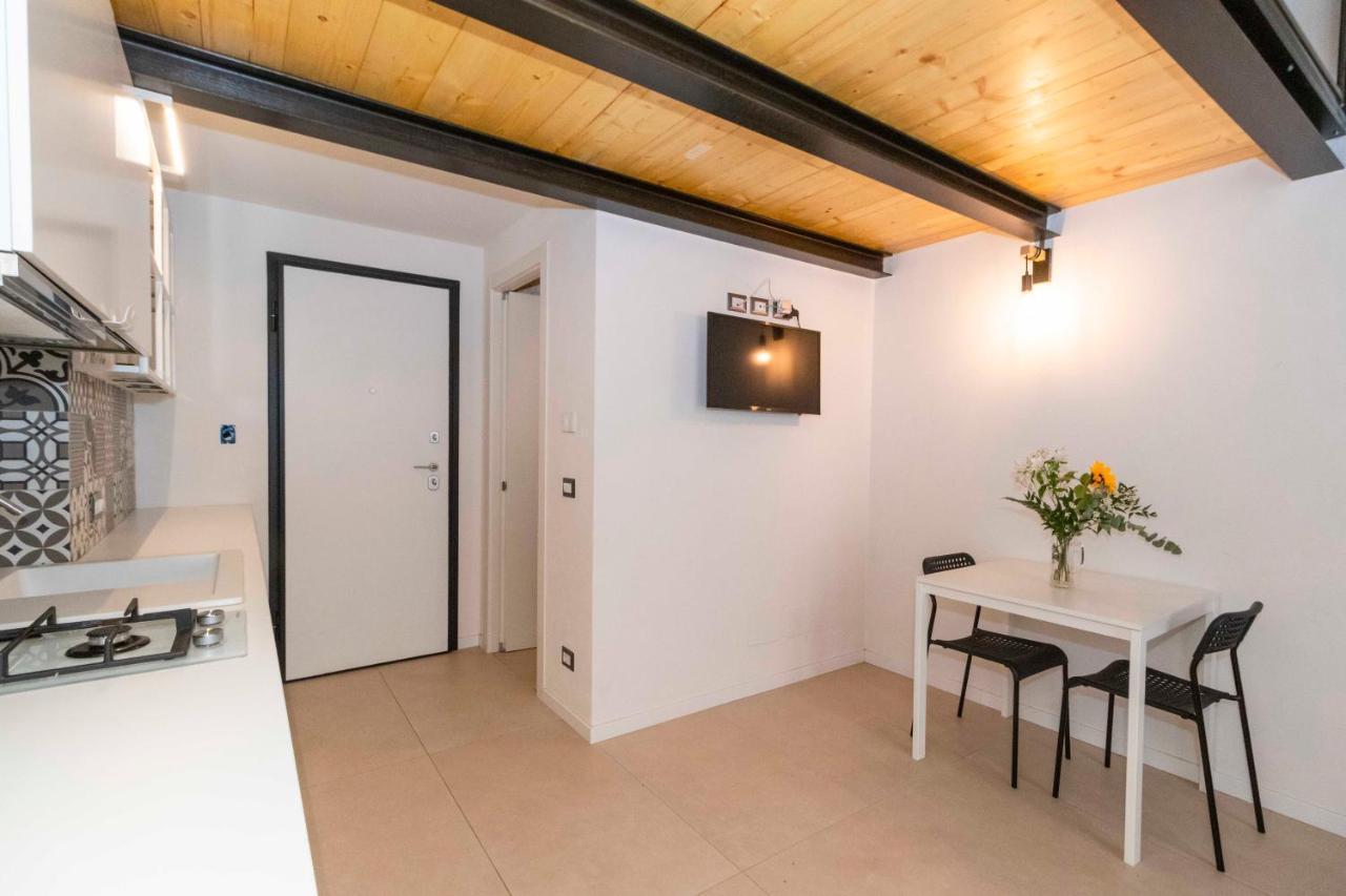 Porta Nuova Cozy Mini Apartment Torino Esterno foto